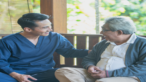 “言葉が通じる”は信頼の第一歩：外国人介護職への日本語支援の工夫